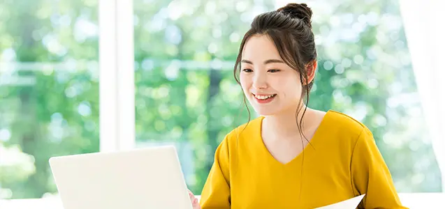 柔軟な働き方に満足する女性